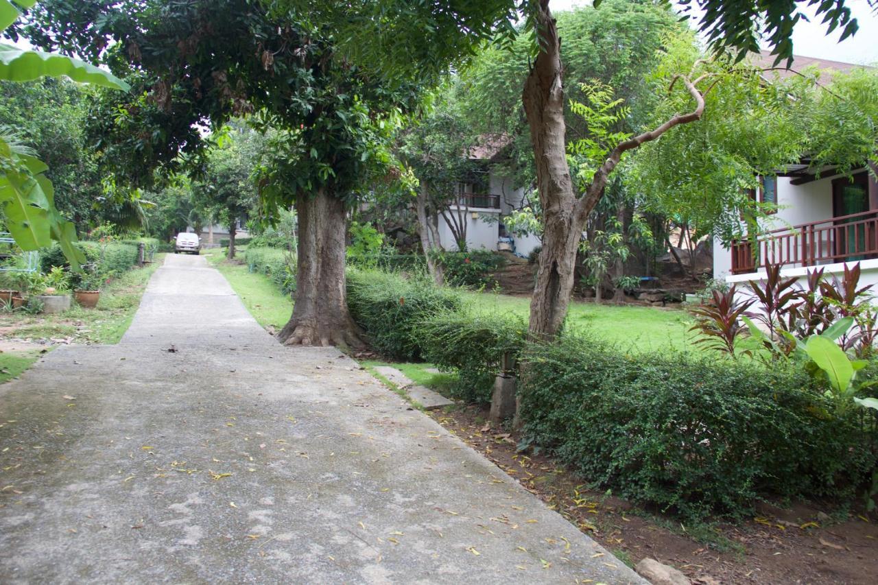 Vila บ้านธานี *