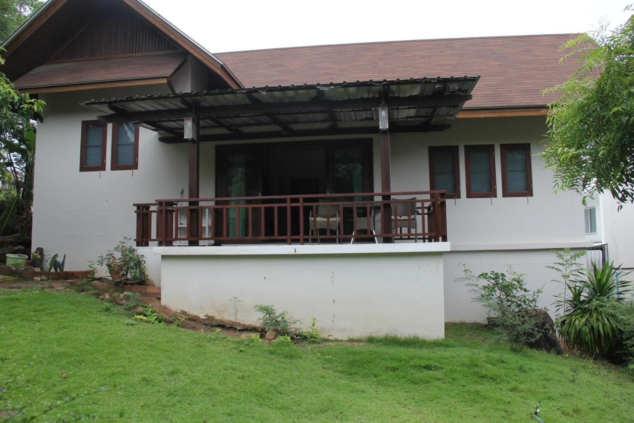 Vila บ้านธานี *