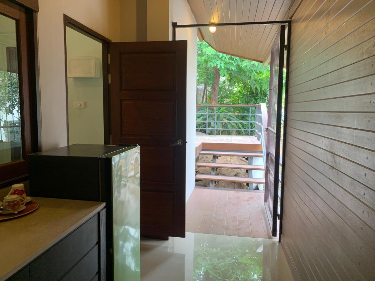 บ้านธานี Vila